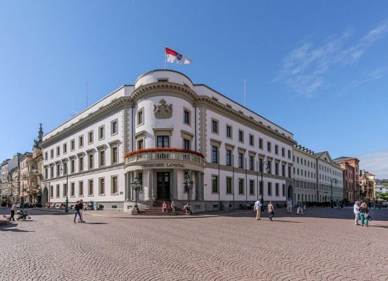 Fassade des Stadtschlosses Wiesbaden, das heute den Hessischen Landtag beherbergt.
